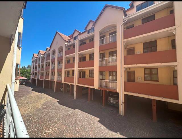2 BEDROOM APARTMENT FOR SALE IN RANDBURG CENTRAL